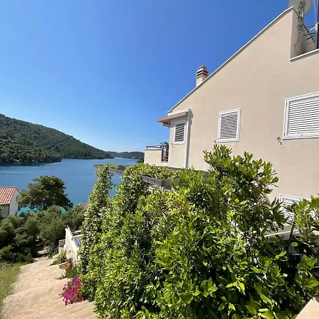 Villa Iva Lastovo * Убли