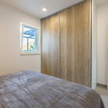 Iva Lastovo Apartamento *